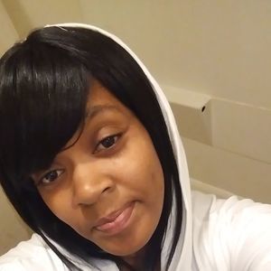 Meet your Posher, Nikki